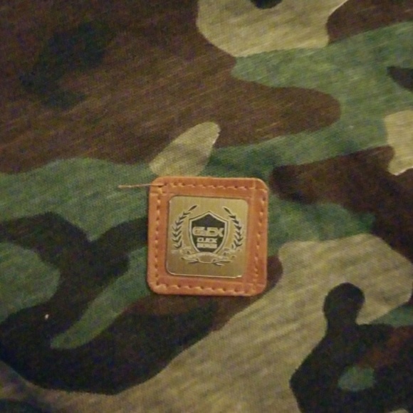 Army shirt - Picture 2 of 4
